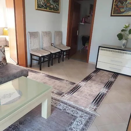 Shtepi Me Qera, Altini Guest house